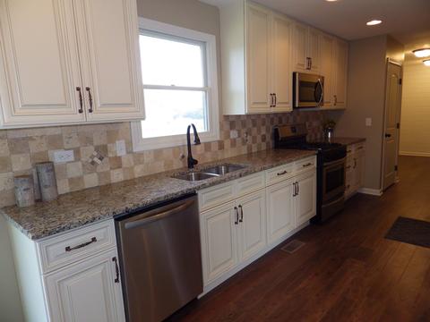704 Davidson Dr, Minooka, IL 60447 photo 8