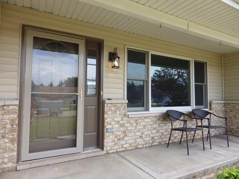 704 Davidson Dr, Minooka, IL 60447 photo 3
