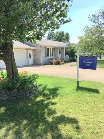 1015 W 4th St, Spring Valley, IL 61362 photo 1