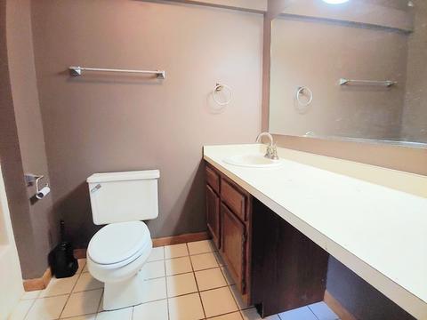 508 Venice Rd, Lakemoor, IL 60051 photo 11