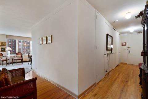 1700 E 56th St #802, Chicago, IL 60637 photo 10