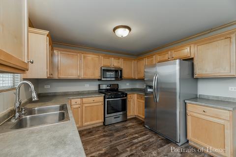 1819 Caton Ridge Dr, Plainfield, IL 60586 photo 2