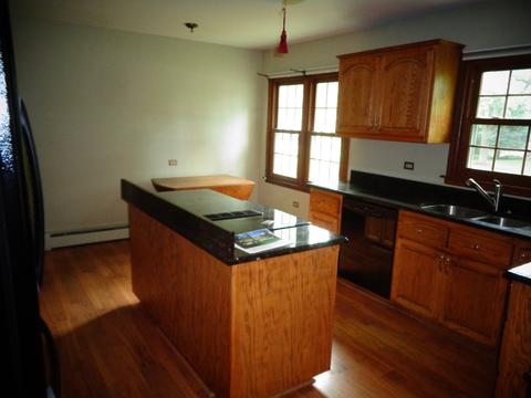26 W320 Jerome Ave, Wheaton, IL 60187 photo 2