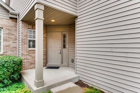 548 Madison Ln, Elgin, IL 60123 photo 3