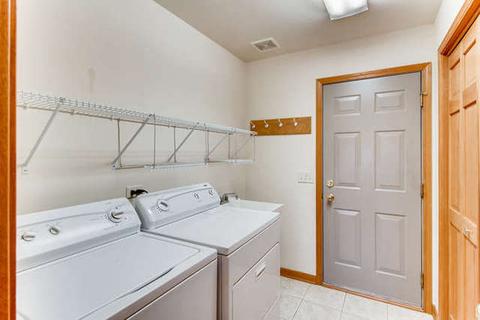 548 Madison Ln, Elgin, IL 60123 photo 11