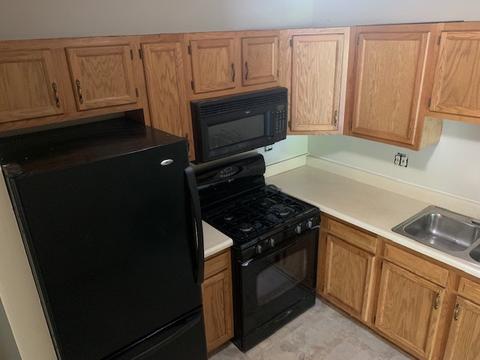 9 S110 Lake Dr #208, Willowbrook, IL 60527 photo 6