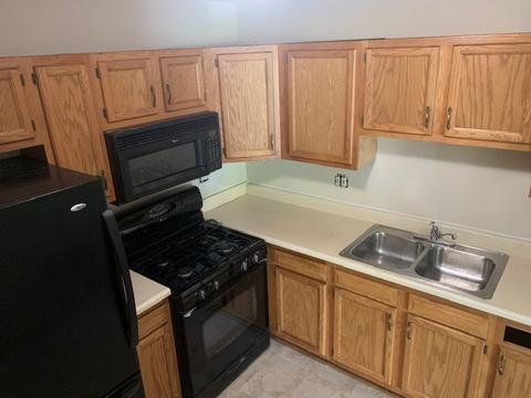 9 S110 Lake Dr #208, Willowbrook, IL 60527 photo 4