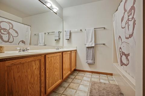 7400 Windstone Dr, Plainfield, IL 60586 photo 11