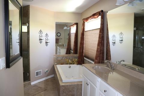 8 Hartford Ct, Algonquin, IL 60102 photo 19
