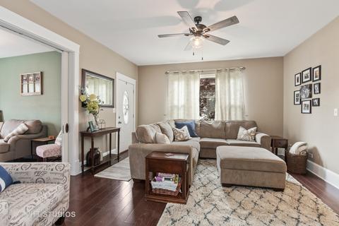 326 Mcclure Ave, Elgin, IL 60123 photo 3