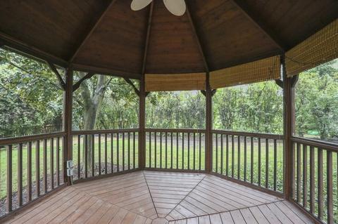 2 S472 Seneca Dr, Wheaton, IL 60189 photo 25