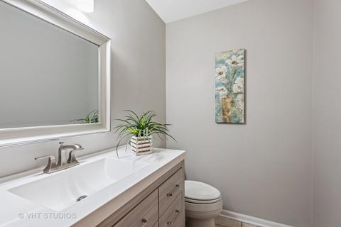 2 S472 Seneca Dr, Wheaton, IL 60189 photo 14