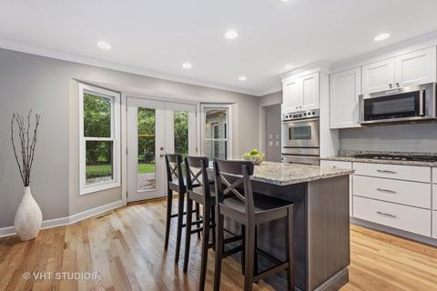 2 S472 Seneca Dr, Wheaton, IL 60189 photo 6