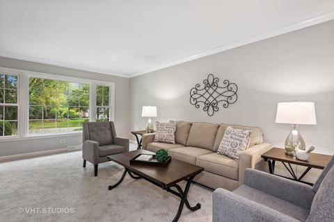 2 S472 Seneca Dr, Wheaton, IL 60189 photo 4