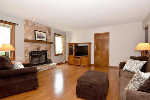 939 Millwood Dr, Bartlett, IL 60103 photo 12