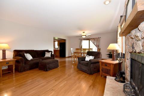 939 Millwood Dr, Bartlett, IL 60103 photo 11