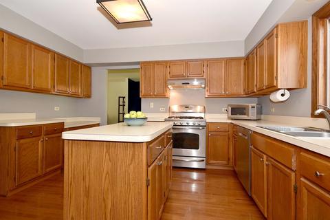 939 Millwood Dr, Bartlett, IL 60103 photo 7