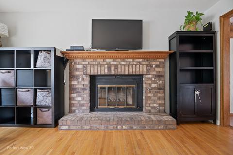 676 Cedar Ln, Bartlett, IL 60103 photo 4