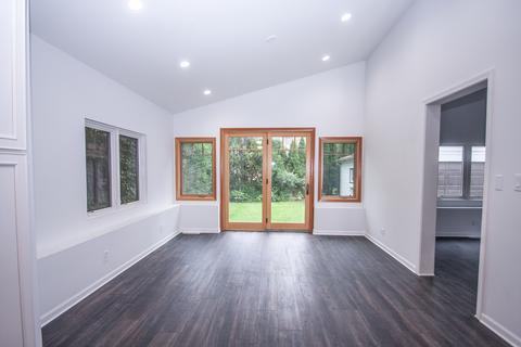 5150 W Devon Ave, Chicago, IL 60646 photo 6