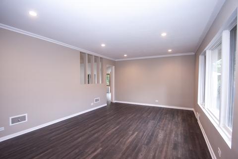 5150 W Devon Ave, Chicago, IL 60646 photo 2
