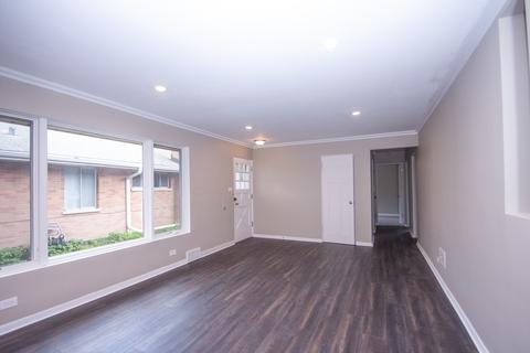 5150 W Devon Ave, Chicago, IL 60646 photo 3