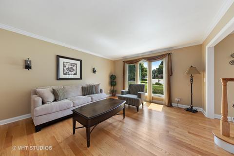 2231 Barger Ct, Wheaton, IL 60189 photo 3