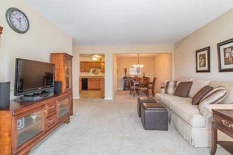 5200 Carriageway Dr #313, Rolling Meadows, IL 60008 photo 11