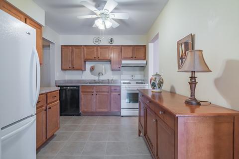 5200 Carriageway Dr #313, Rolling Meadows, IL 60008 photo 5