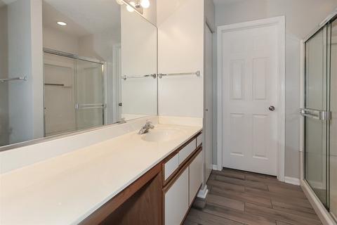 583 Lancaster Cir, Elgin, IL 60123 photo 14