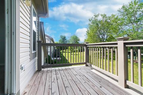 583 Lancaster Cir, Elgin, IL 60123 photo 19