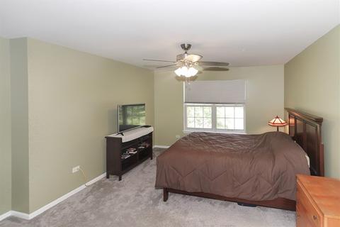583 Lancaster Cir, Elgin, IL 60123 photo 12
