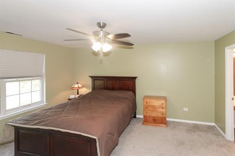 583 Lancaster Cir, Elgin, IL 60123 photo 13