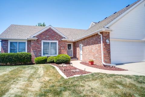 201 Field Dr, Normal, IL 61761 photo 2