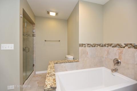 605 E Washington St, Itasca, IL 60143 photo 9