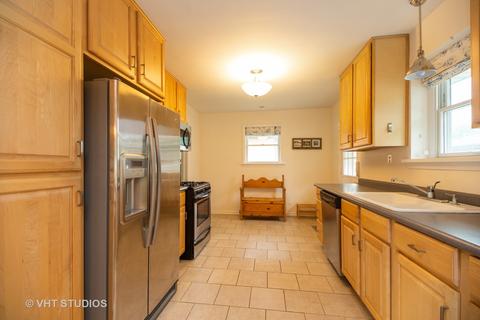 605 E Washington St, Itasca, IL 60143 photo 3