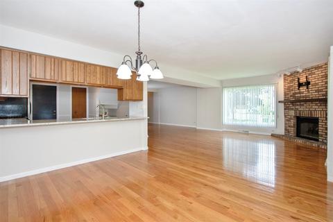 1836 Golf View Dr, Bartlett, IL 60103 photo 6