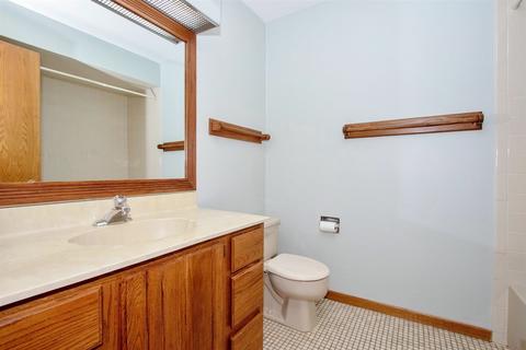 1836 Golf View Dr, Bartlett, IL 60103 photo 17