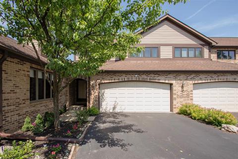 1836 Golf View Dr, Bartlett, IL 60103 photo 1
