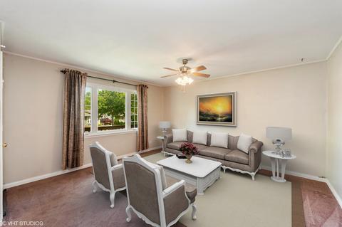 227 Albert Ter, Wheeling, IL 60090 photo 4