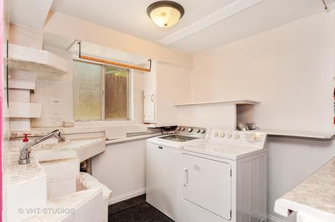 227 Albert Ter, Wheeling, IL 60090 photo 8