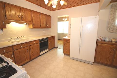 504 E Turner Ave, Roselle, IL 60172 photo 4