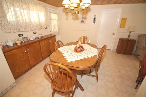 504 E Turner Ave, Roselle, IL 60172 photo 5