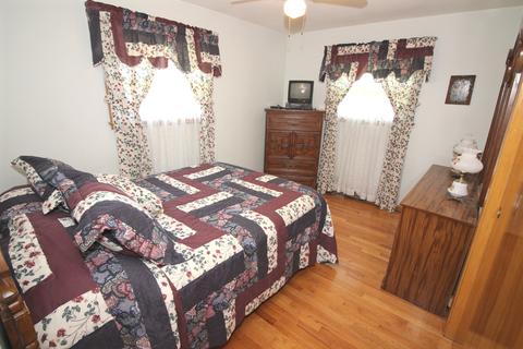 504 E Turner Ave, Roselle, IL 60172 photo 18