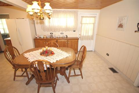 504 E Turner Ave, Roselle, IL 60172 photo 6