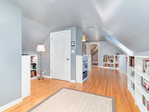 810 N Gary Ave, Wheaton, IL 60187 photo 27