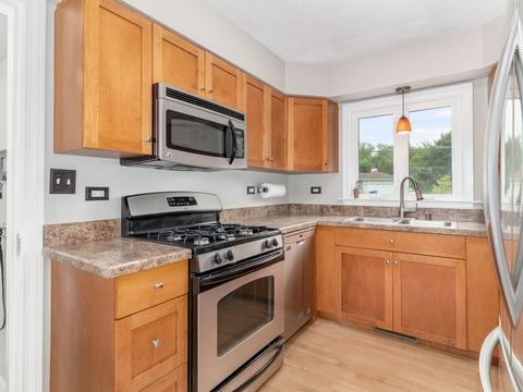 810 N Gary Ave, Wheaton, IL 60187 photo 17