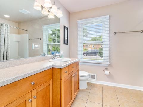 810 N Gary Ave, Wheaton, IL 60187 photo 21