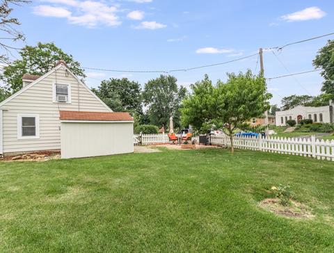 810 N Gary Ave, Wheaton, IL 60187 photo 8