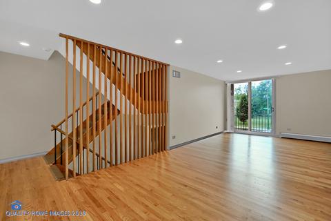 1335 E 55th St, Chicago, IL 60615 photo 3