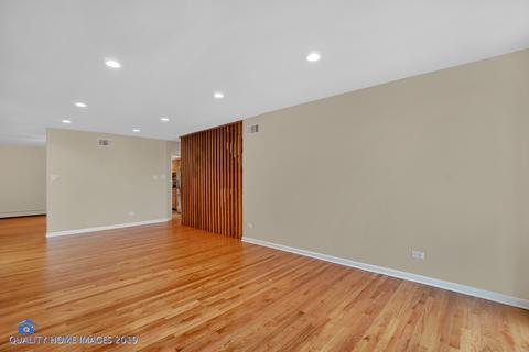 1335 E 55th St, Chicago, IL 60615 photo 5